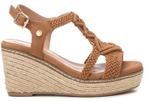 XTI - Sandalia Mujer Camel - Calzado Cómodo y Versátil - Moda casual - Modelo 14283408 (Talla 41)