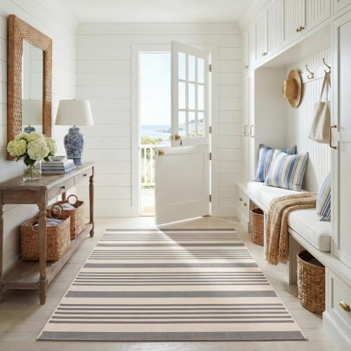 SAFAVIEH Courtyard Collection CY6062 Stripe Indoor/ Outdoor Non-Shedding Easy--Cleaning Patio Backyard Porch Deck Mudroom Accent Area--Rug, 4' x 5'7, Grey / Bone