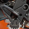 Resin Bike Adesivi Moto Compatibile con KTM 890 Adventure R 2021. Protezione Battitacco Moto da Urti e Graffi. Coppia Adesivi 3D Resinati - Effetto Carbonio