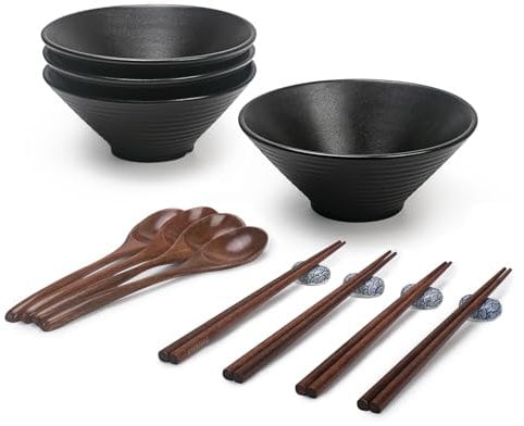 foodeden Ramen Soup Bowl Set, Japanese Ceramic Noodle Bowl with Spoons and Chopsticks for Pho, Udon Rice and Salad, Traditional Hand-Made Gift (Matted Black, 4 * 700ml)
