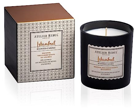 ATELIER REBUL ISTANBUL DUFTKERZE (210g) im Glas - Intensiver würziger Duft von Soja-Asche, Zimt & Nelken. Langlebige Kerze, brennt bis zu 45 Stunden. Ideal für ein wohltuendes Zuhause.