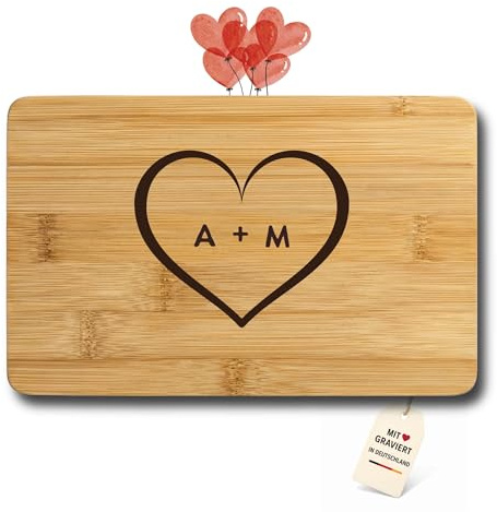 Frühstücksbrettchen Herz Bambus mit Gravur, Geschenk Hochzeit, Paare | Herzmotiv mit Namen, Initialen, Datum oder eigenem Wunschtext, Bambus, 22 × 14 cm, Geschenk zur Hochzeit