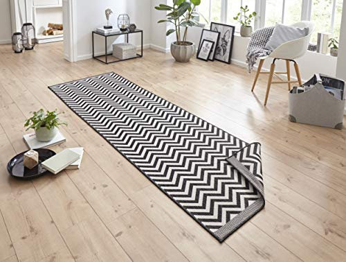 NORTHRUGS In- und Outdoor Teppich Palma 80x250cm - Wendeteppich Wetterfest Modernes Design Zick-Zack Muster Läufer für Balkon Terrasse Garten Wintergarten Wohnzimmerteppich Wasserfest in Schwarz Creme