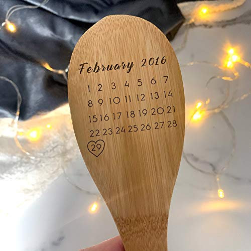 eBuyGB Personalised Wooden Calendar Mixing Spoon, Engraved Gift for Him/Her, 1 Piece, Wood