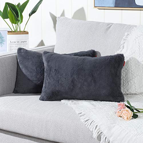 Mandioo 2er Set 30x50 cm Grau Faux Fur Flauschigen Kissenbezüge Moderne Künstlich Pelz Kissenhüllen Dekorative Sofakissen Dekokissen Weicher Zierkissenbezug für Wohnzimmer Sofa Schlafzimmer