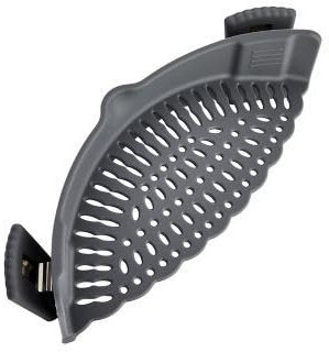 Lakeland Clip-on Pot Strainer with Pouring Spout Easily Attaches to Pots and Bowls of Various Sizes Eliminates The Need for a Colander 22.5 x 9cm