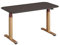 Steelcase Solo Elektromotorisch höhenverstellbarer Homeoffice-Schreibtisch, programmierbares Bedienpaneel, Antikollisionssensor, Kabelnetz, Tischplatte aus Linoleum Mauve, Gestell Messing Matt/Merlot