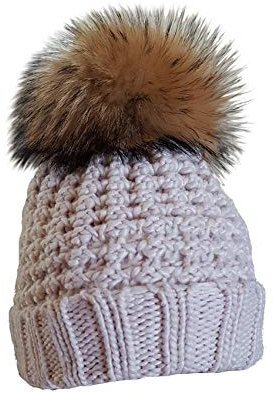 MERRYLAND Mütze Beige Echtfellbommel Pudelmütze ECHTFELL Bommelmütze Hat Real Fur Handmade Fellbommel Echt Fell Strickmütze Bommel Pelzbommel Waschbär Raccoon Pelz