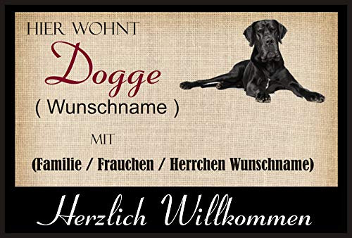 Crealuxe Fussmatte mit Wunschtext/Wunschname Hier wohnt Dogge - 60x40 cm - Gummi Rückseite/rutschfest - Filzoberfläche - Bedruckte Türmatte - Innenmatte