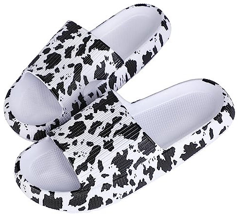Solutra Badelatschen Damen Herren Sommer, Weiche Dicke Wolkenschuhe Damen Cozy Slides, Rutschfeste Badeschlappen Damen Hausschuhe Airfoot(44/45 EU,Kuh weiß)