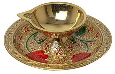 Small Diya Deepak Pooja Diya Puja Item Religious Brass Oil Lamp for Pooja Indian Traditional Festival Decoration Diya Lighting Accessories Gift Items Pooja Kit Lanterns Lamps(Size:-3)(Golden)