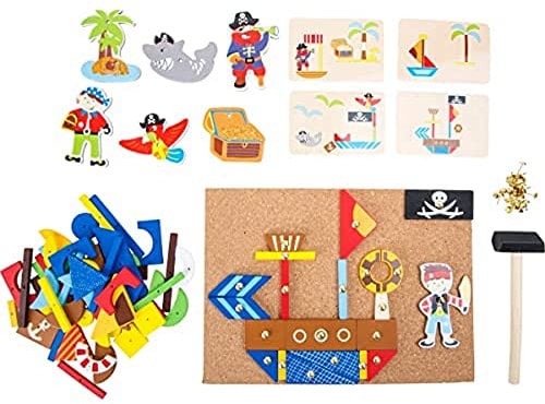 small foot 10226 Jeu de clous « Pirate » en bois, planche en liège avec motifs de pirates à façonner, à partir de 6 ans
