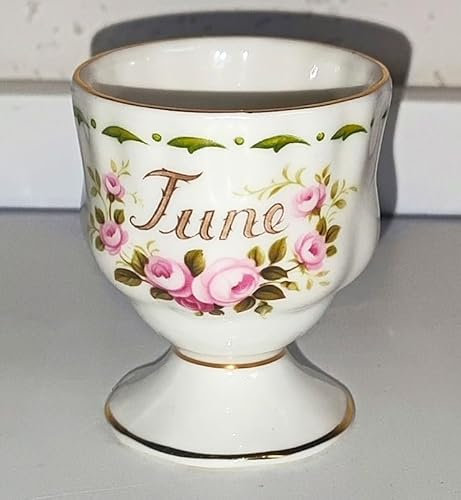 Vendu : Royal Albert / Original / Fleur du mois / Coquetier Juin / Original / Bone China / Angleterre