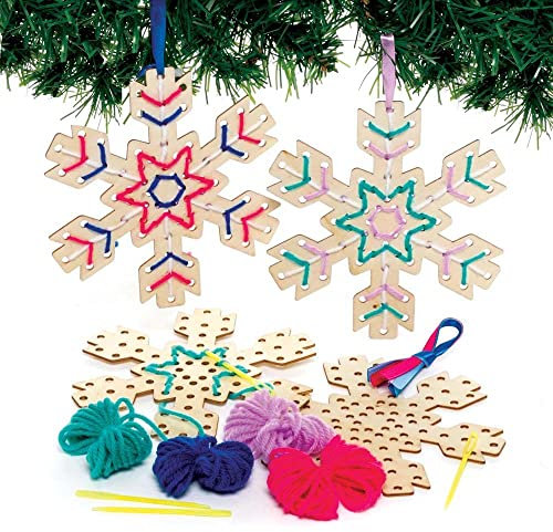 Baker Ross FE863 Schneeflocken Kreuzstich Holz Bastelsets für Kinder - 5er Pack, Basteln für Kinder, Einführung Nähen und Kreuzstich für Kinder, pädagogisches Basteln für Kinder