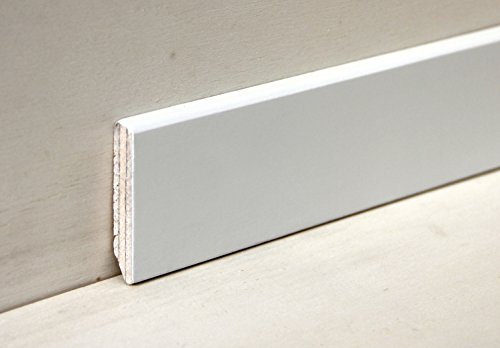 Hobby Legno - Battiscopa Rivestito In Legno Di Tanganica Laccato Ral 9010 mm. 50X10X2400 (Prezzo Per ml. 4, 80)