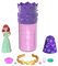 Mattel Disney Prinzessin Royal Color Reveal, kleine Puppe mit 6 Überraschungen, einschließlich duftendem Ring und 4 Zubehörteilen (Puppen können variieren), Gartenparty-Serie, HXH16