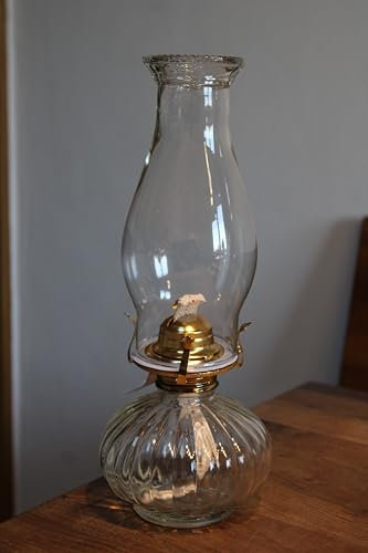 Öllampe, Petroleumlampe aus Glas, H 33 cm, Öllampe auf Alt