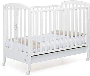 Foppapedretti Lettino con Sponda Regolabile Babyfly, Legno di Faggio, Made in Italy, Rete a Doghe di Faggio, Ampio Cassetto, Regolabile a Doppia Altezza, 4 ruote, 131x103x71 cm, Bianco
