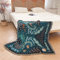 Menkala Kuscheldecke Boho Meerjungfrau Decke Sofadecke mit Fransen Tagesdecke Strickdecke Wohndecke Couchdecke Deko für Sofa Büro Betten Reisen Wohnzimmer Schlafzimmer Blau, 130 x 160 cm