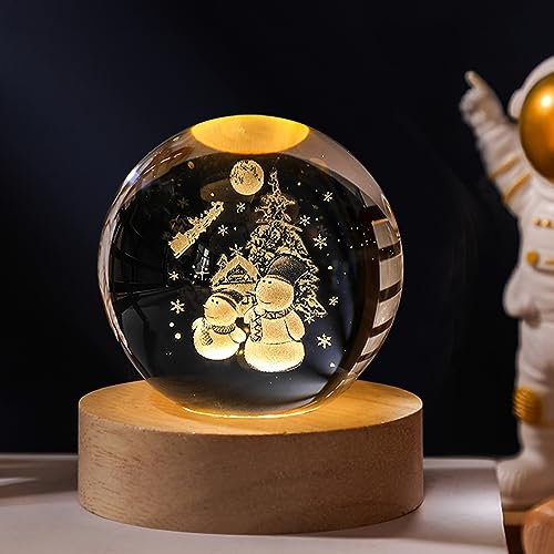 Weihnachtsdeko 3D Kristallkugel mit LED-Licht, Schneekugel Nachtlicht Weihnachten deko mit Holzsockel, USB Lasergeätzte Kugel Lampe, Weihnachts Glaskugel Deko für Zuhause Geschenk (A x 6 cm)