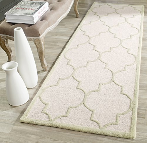 SAFAVIEH Cambridge Collection Runner Rug - 2'6 x 8', Ivory & Light Green, Handmade Moroccan Trellis Wool, Ideal for High Traffic Areas in Living Room, Bedroom (CAM134N)