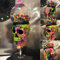 FUFRE Mini chicle con forma de calavera, dispensador de caramelos, resina, artesanal, burbuja de burbujas, cráneo, máquina de chicle, automático, dispensador, Halloween, decoración de escritorio