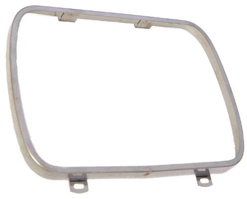 Omix 12420.03 Retaining Ring Headlight Xj/Yj