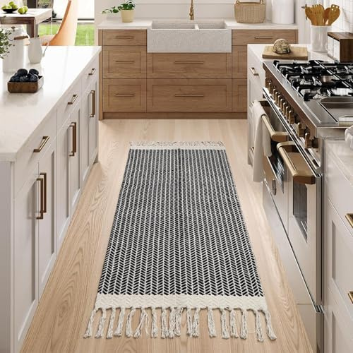 The Seeker Boho Hallway Runner, 60×130 cm Washable Black Runner Rug for Kitchen, Woven Cotton Low Pile Farmhouse Carpet Runner with Tassels for Hall, Front Door, Bedroom, Bathroom or Living Room