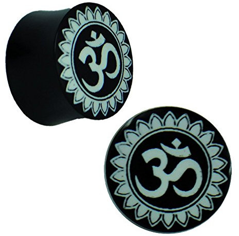 CHICNET Plug Horn weiße Gravur Om in Sonnenblume schwarz Piercing 14 mm