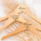 Personalisierter Braut-Kleiderbügel, Personalisierte Gravierte Holz-Kleiderbügel for Hochzeit, Hochzeitstag, Personalisiertes Detail, Braut, Brautjungfer, Bräutigam, Geschenk, Kleid