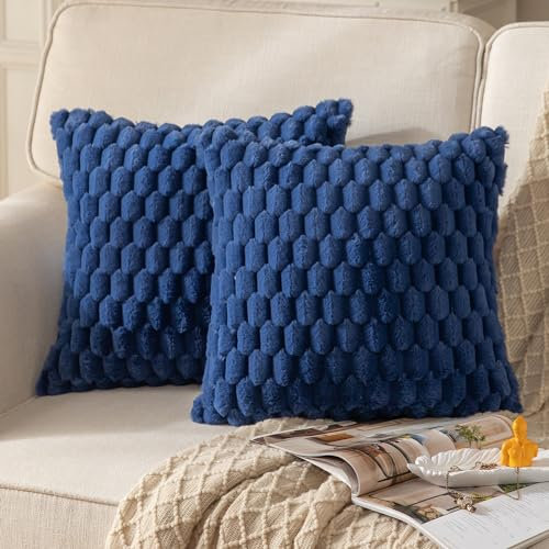 Mandioo Pack of 2 Navy Blue Super Soft Plush Decorative Cushion Covers 18x18 inch 45x45 cm Wool Velvet Throw Pillow Covers cases Faux Fur fluffy Couch Sofa Bed Livingroom