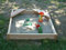 Sandkasten Verschiedene Größen -Schöner Stabiler Sandkasten aus massivem Holz (150 x 150 + 2 Stitze)