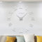 Meyiert Moderne rahmenlose DIY Mute große Wanduhr römische Ziffern 3D Spiegel Aufkleber Metall Big Uhren Wanduhr für Wohnzimmer Küche Home Office Schlafzimmer Schule Dekoration (Silber)