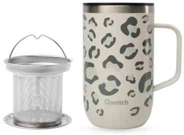 QWETCH - Mug Isotherme Inox Recyclé avec Anse & Filtre Infuseur Wild Leopard Sable - Tisanière Isotherme 470ml - Thermo Café & Thé - 6h Chaud & 12h Froid - Bouchon Coulissant Anti-Éclaboussures