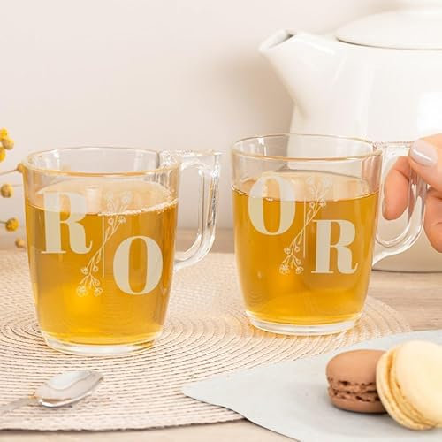 Wanapix | Set 2 Tazze tè Personalizzate | Personalizzata con Nome Inciso | Capienza 25cl | Vetro Molto Resistente | Adatte Lavastoviglie e Microonde | Matrimonio iniziali