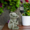 Cuteefun Statue Solaire de Jardin Grenouille Ornament Outdoor, Figurine d'animal de Jardin avec lumière Solaire, Grenouille Décoratif pour la cour, Cadeau de Pendaison de Crémaillère