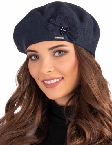 VIVISENCE Baskenmütze Winter Damen Mit Klassischem Schnitt Elegante Mütze Mit Wärmendem Garn Mit Wollzusatz Wintermütze Für Frauen Blumenapplikation Perfekte Anpassung Modell 7036