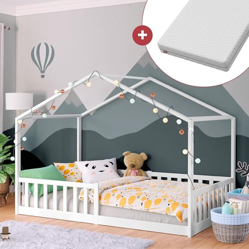 Bellabino Bia Kinderbett 120x200 cm – Hausbett mit Matratze, Rausfallschutz & Lattenrost – Montessori Bodenbett aus Massivholz Kiefer – Kinder Bett in Weiß für Jungen und Mädchen