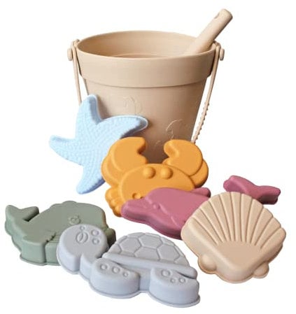 BABYLEDO Lot de 8 jouets de sable en silicone - Jouets de plage - Seau à sable - Seau - Pelle et moules - Pour garçons et filles - Seau et pelle - Beige