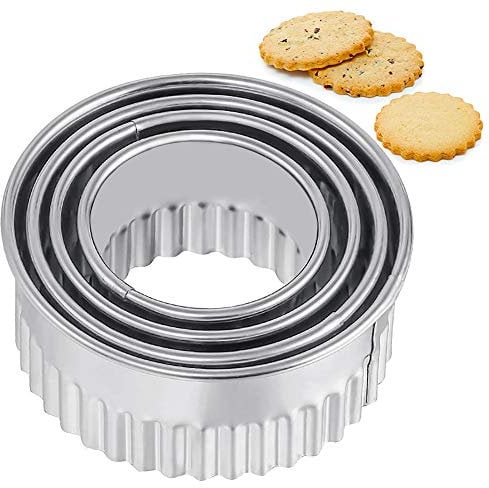 XCOZU Fondant Ausstechformen, 4 Stück Rund Plätzchen Ausstecher Kinder Groß Edelstahl Fondant Ausstecher Set, Sandwich Ausstecher für Plätzchen, Donut, Kekse, Obst, Brot und Gemüse
