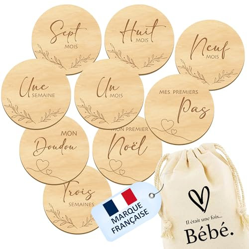 O³ Carte Étape Bébé - Carte Étape Bébé Bois - 30 Moments et Première Fois à Immortaliser – Lot de 15 Cartes Mois par Mois Bébé + Sac en Coton - Cadeau Future Maman - Idéal Cadeau de Naissance