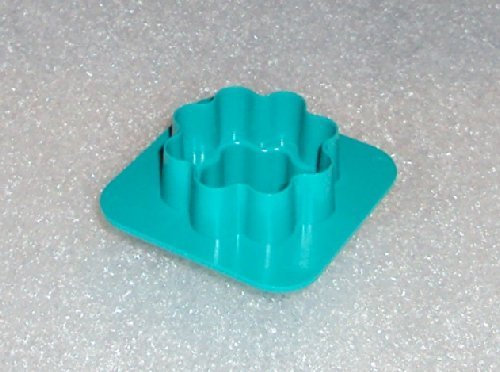 Tupperware Mini Cookie Cutter Canape Dough Cheese Cutter Gadget Teal Green by Tupperware