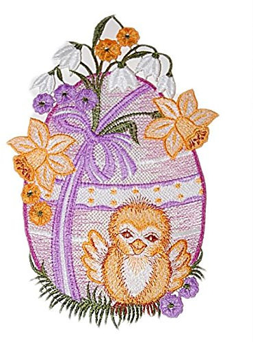 Zauberhaftes Fensterbild 16x24 cm + Saugnapf PLAUENER Stickerei ® Ostern Spitze Osterei mit Küken Flieder Spitzenbild