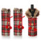 com-four® 3x Weinflaschen-Flaschenüberzug - Flaschenbeutel im Weihnachtsdesign - Flaschen-Dekoration für den Weihnachtstisch - karierter Flaschenpullover als Geschenkverpackung (rot-weiß - kariert)