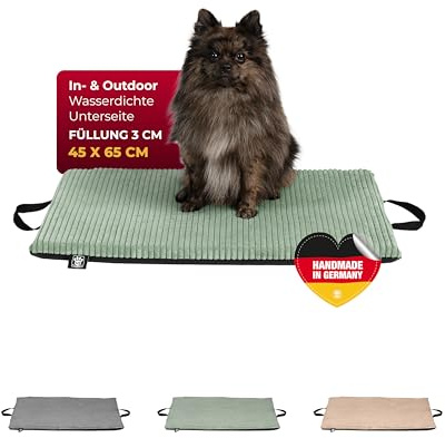 HS-Hundebett® Hundematte In- und Outdoor (45x65 cm) – Bequemes Reisebett – Wasserfeste Unterseite – Waschbar & robust – Grün, Made in Germany