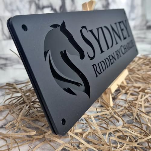 Personalisiertes Pferdestall Namensschild, Pferdenamensschild, Personalisiertes Pferdestall Acrylschild For Bauernhof Scheunenschild, Personalisiertes Outdoor Pferdename/Nummer Türschild(Black Rose)