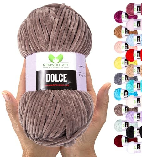 MeriWoolArt Chenille Garn zum Stricken und Häkeln Dunkler Sand - 100 g und 120 m Samt-Wolle - 100% Flauschige Polyester Strickgarn für Amigurumi Kissen Decken weiche Kleidung Geschenke