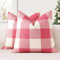 JOTOM 2er Set Buffalo Plaid Kissenbezüge, Dekorative Weich Plaid Wurf Kissenbezug Moderne Kissenhüllen Sofakissen Dekokissen Zierkissenbezug für Wohnzimmer Schlafzimmer Deko (40x40cm, Rosa)