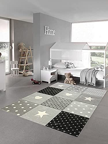 Teppich-Traum Kinderzimmer Teppich Spiel & Baby Teppich Herz Stern Punkte Design Creme Schwarz Grau Größe 80x150 cm