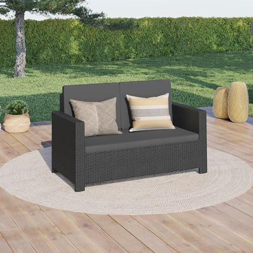 STEELSØN Gartenbank Elnath aus Polyrattan, Gartensofa für 2 Personen, Balkonmöbel 2er Sofa mit Polster wetterfest, Terrassenmöbel in schwarz/anthrazit 73x65x130 cm (HxTxB)